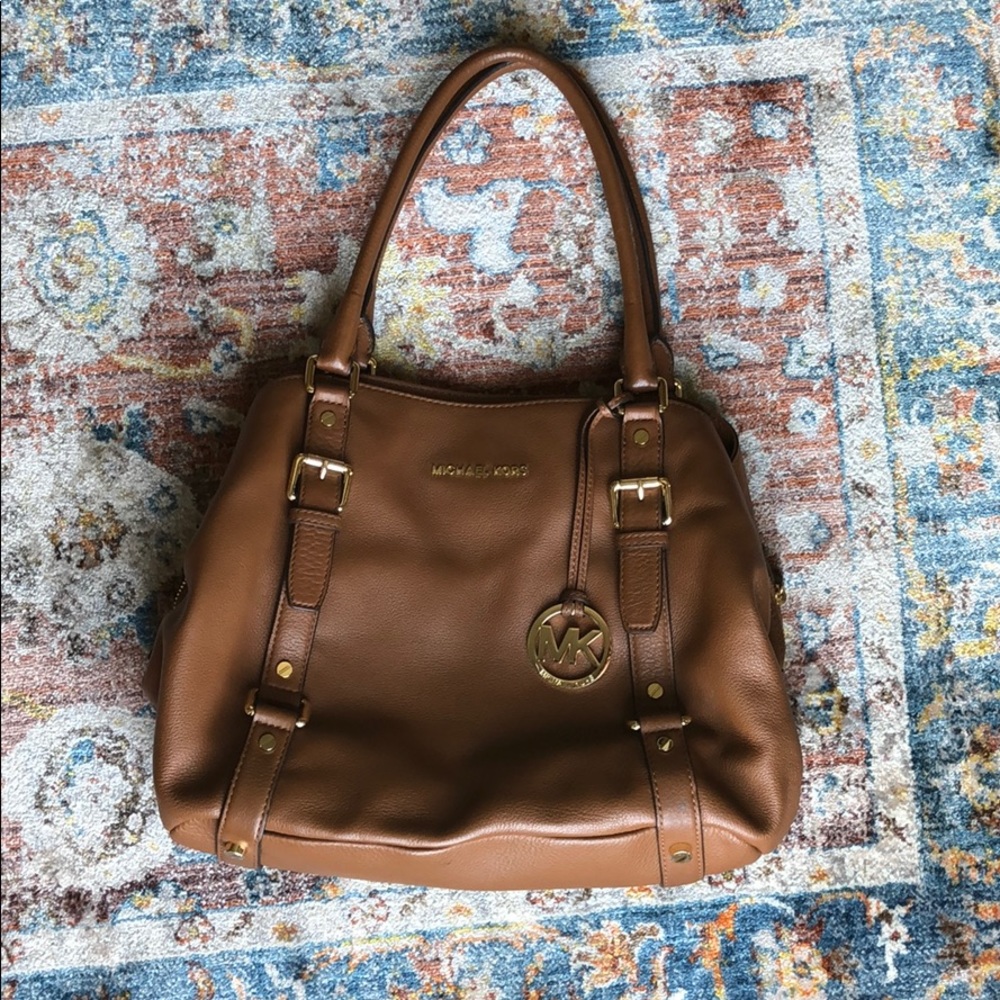 Beautiful Michael Kors handbag Pebbled leather